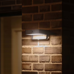 Nordlux Saulio solar LED outdoor wall light, black, aluminium, IP44