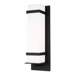 Alban Outdoor Wall Light in Black