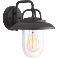 Beaufort 1-Light Wall Lantern in Black